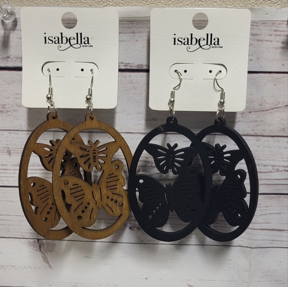Isabella New York brown dangle carved out lightweight wood butterfly 🦋 earring - Picture 3 of 3